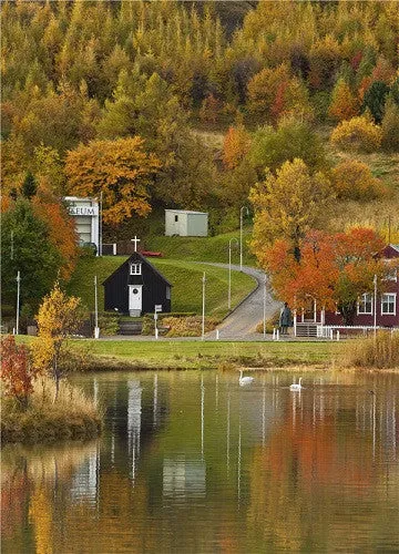 Autumn in Akureyri - Jigsaw Puzzle (1000pcs)