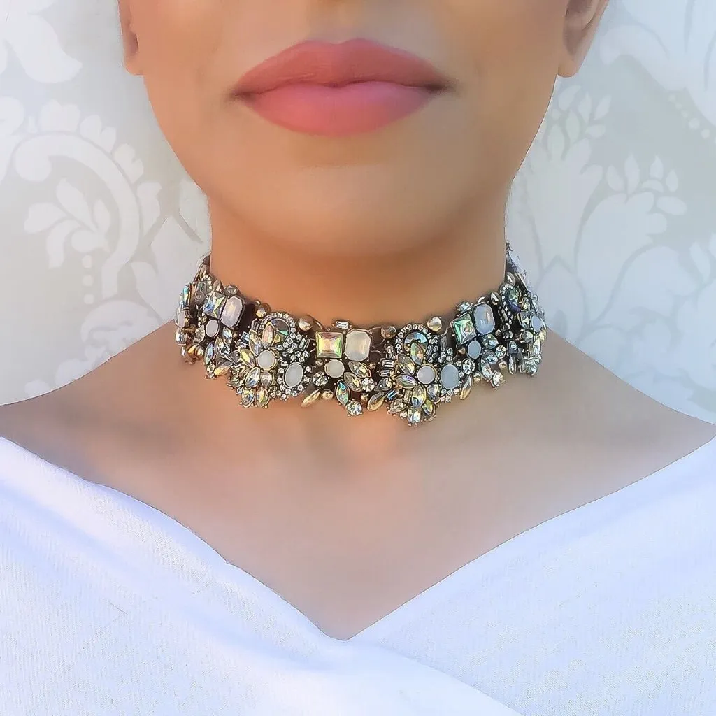 AYVA Luxury Rhinestone Choker