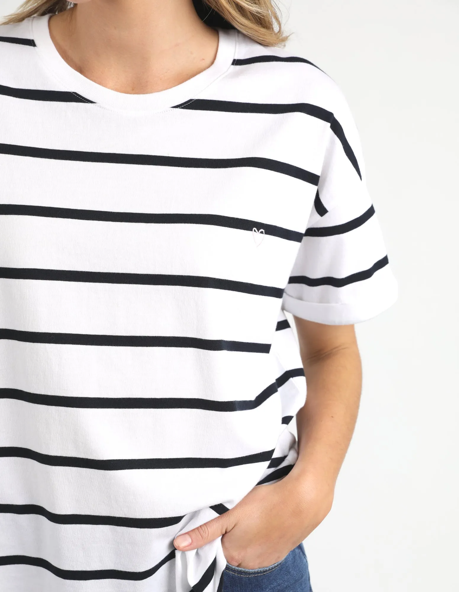 Halli Short Sleeve Tee Stripe White/Navy Stripe