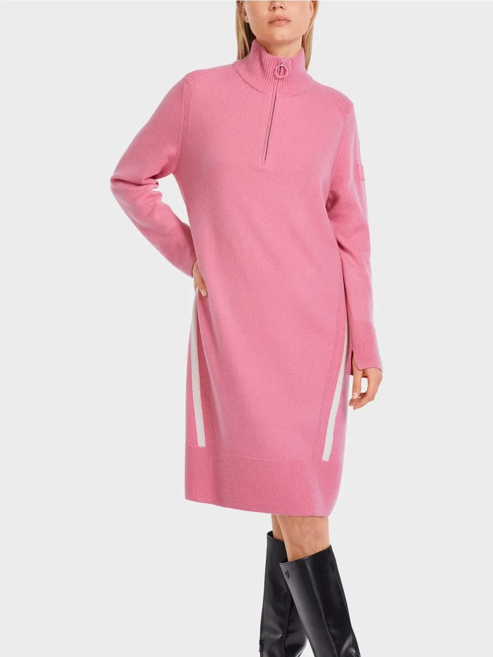 LOOSE FITTING KNIT DRESS