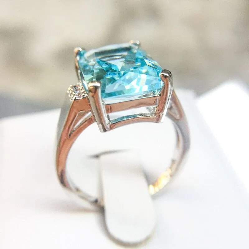 Luxury Created Aquamarine Gemstone Ring