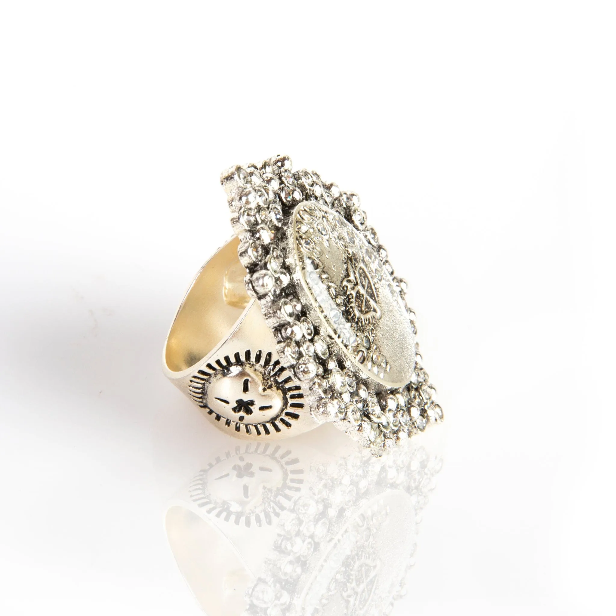 Queen of Hearts Luxury Ring